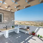 Semesterbostad Stone House *