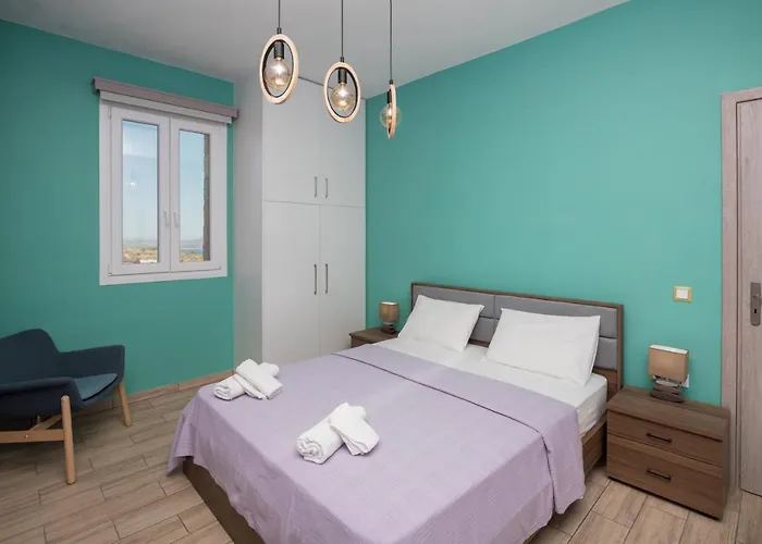 Stone House * Tripití